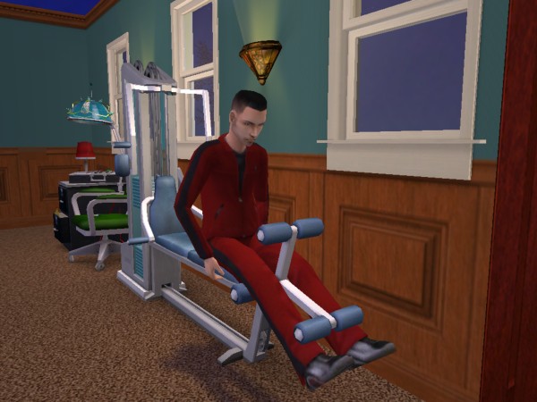 Joey on the weight machine